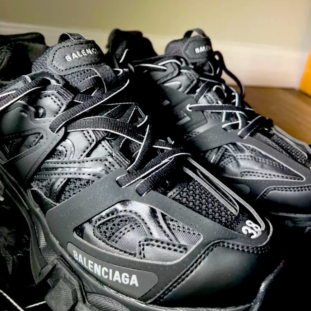 size 8 these sneakers are a must-have for any sneaker enthusiast